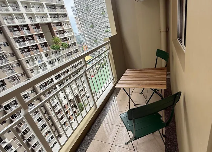 Aesthetic Cozy Modern 4* Manila