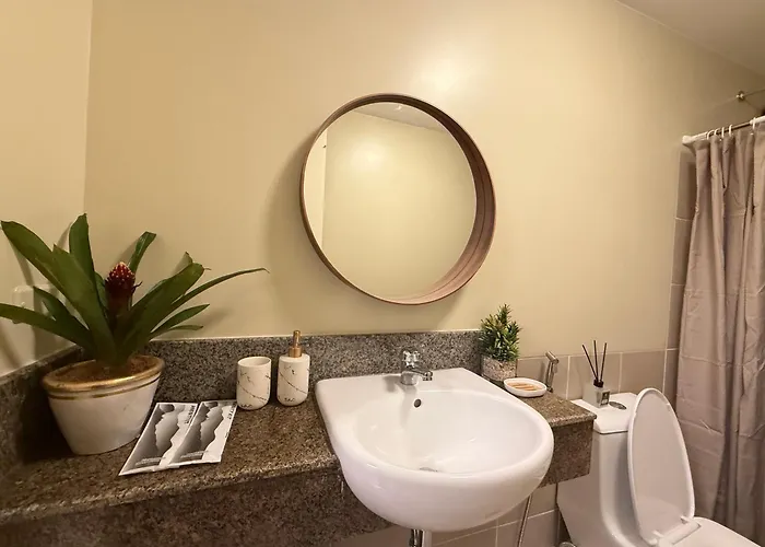 Aesthetic Cozy Modern Aparthotel Manila